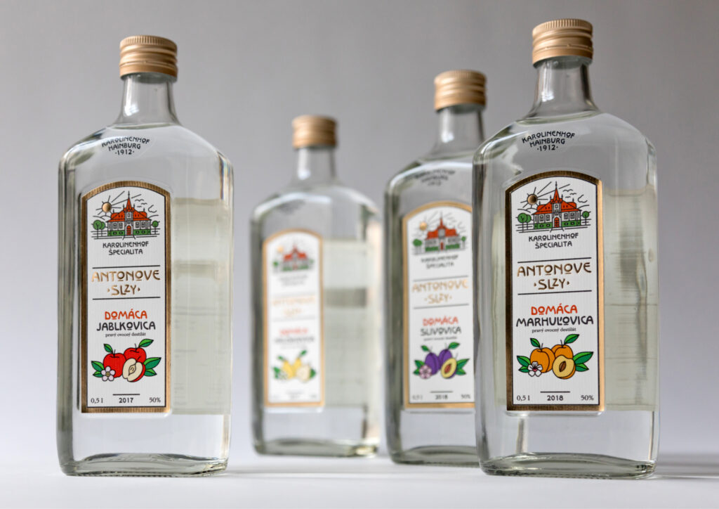 Karolinenhof farm, domáca pálenka