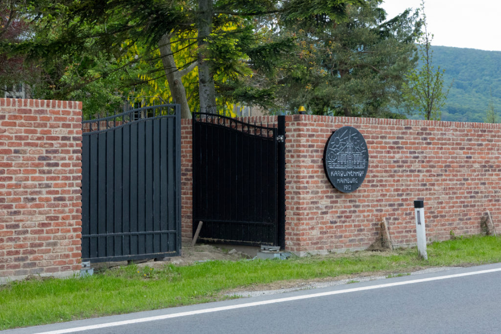 Orientačný systém, svetelné logo