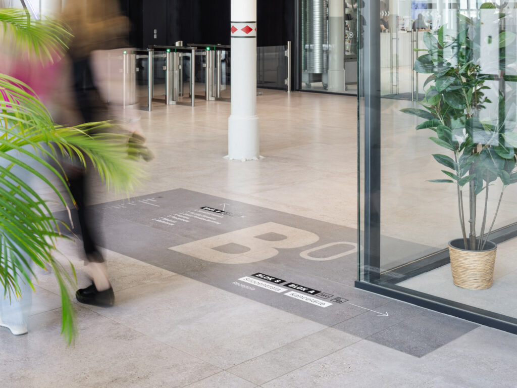 Pradiareň 1900, informačný systém na prízemí, blok B